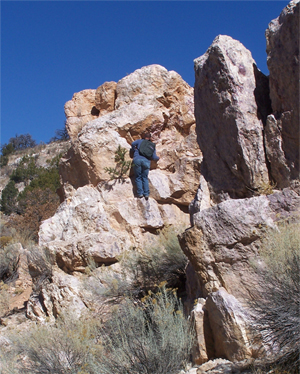 Student on big boulders in the canyon